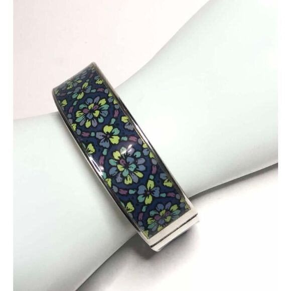 1055 Vera Bradley BLUE Floral Bangle Bracelet Silver Tone Signed - Picture 1 of 2